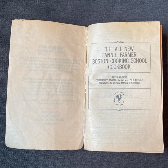 1930’s Vintage Cookbooks!! - Picture 6 of 7